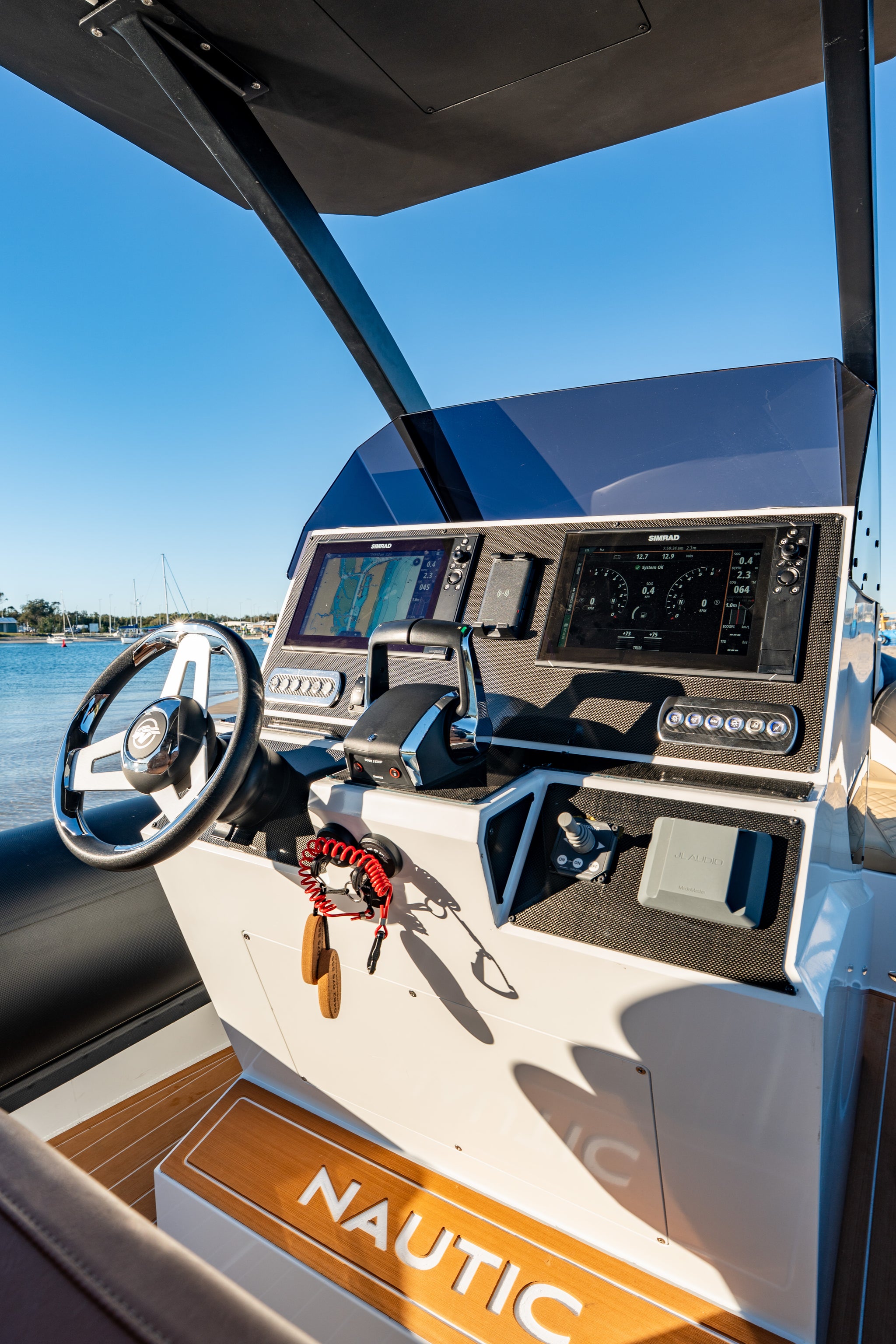 Deluxe NM 960 ALUMINIUM RIB