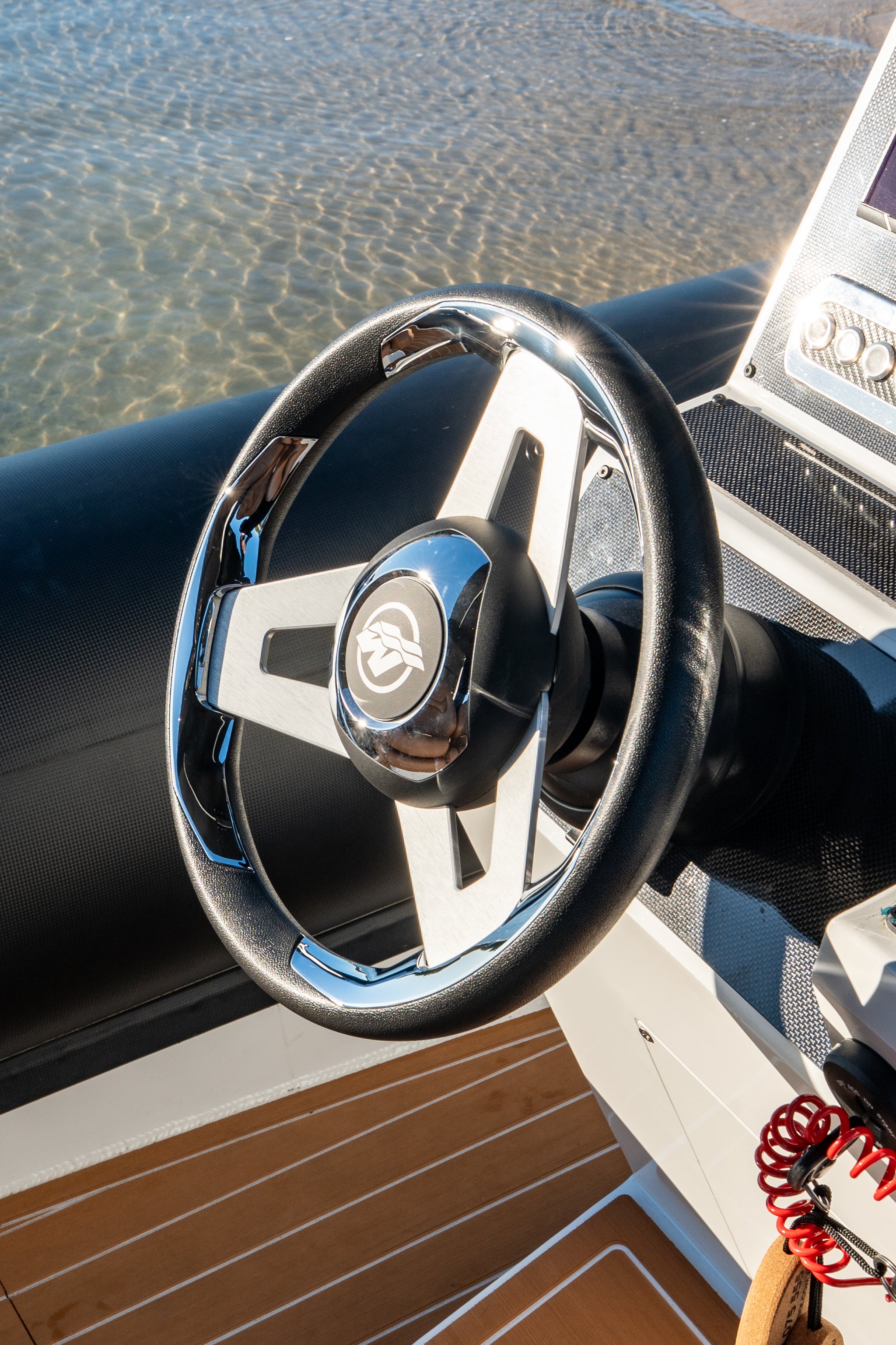 Deluxe NM 960 ALUMINIUM RIB