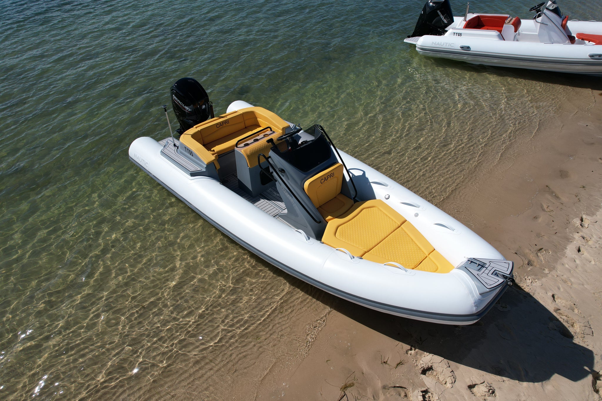580 Capri Fibreglass RIB (Cream)