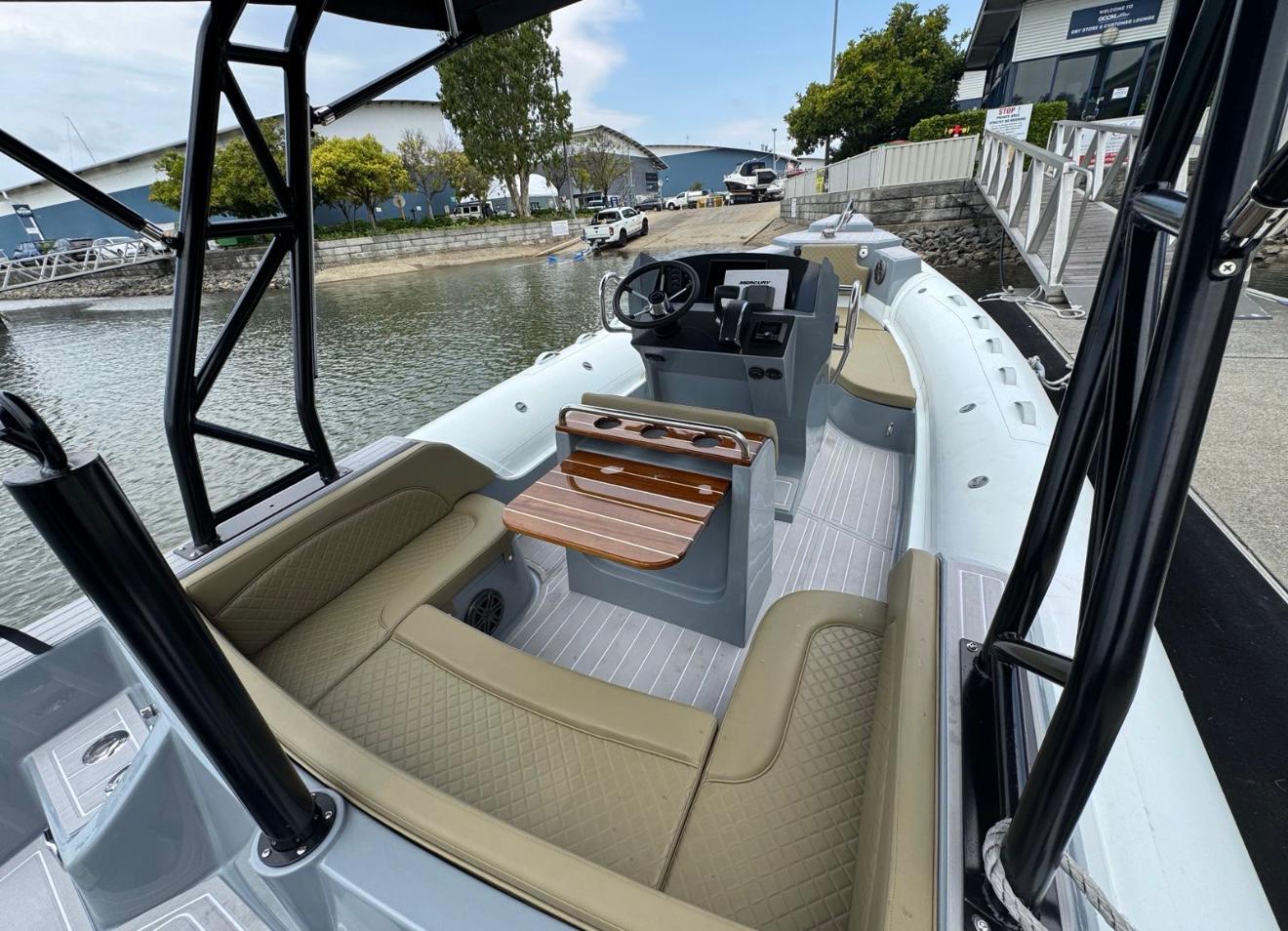 EX DEMO - 680 Signature FIBREGLASS RIB (Grey)