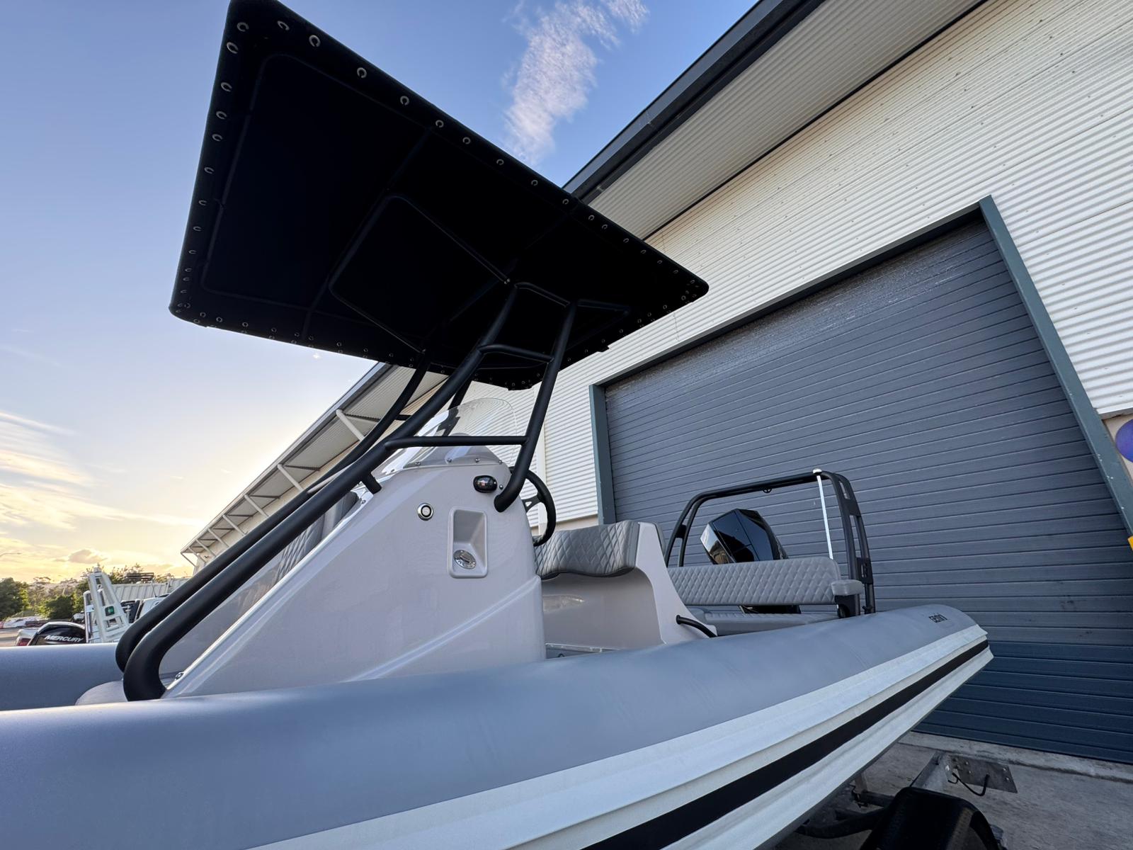 Gemini 650 (Grey)