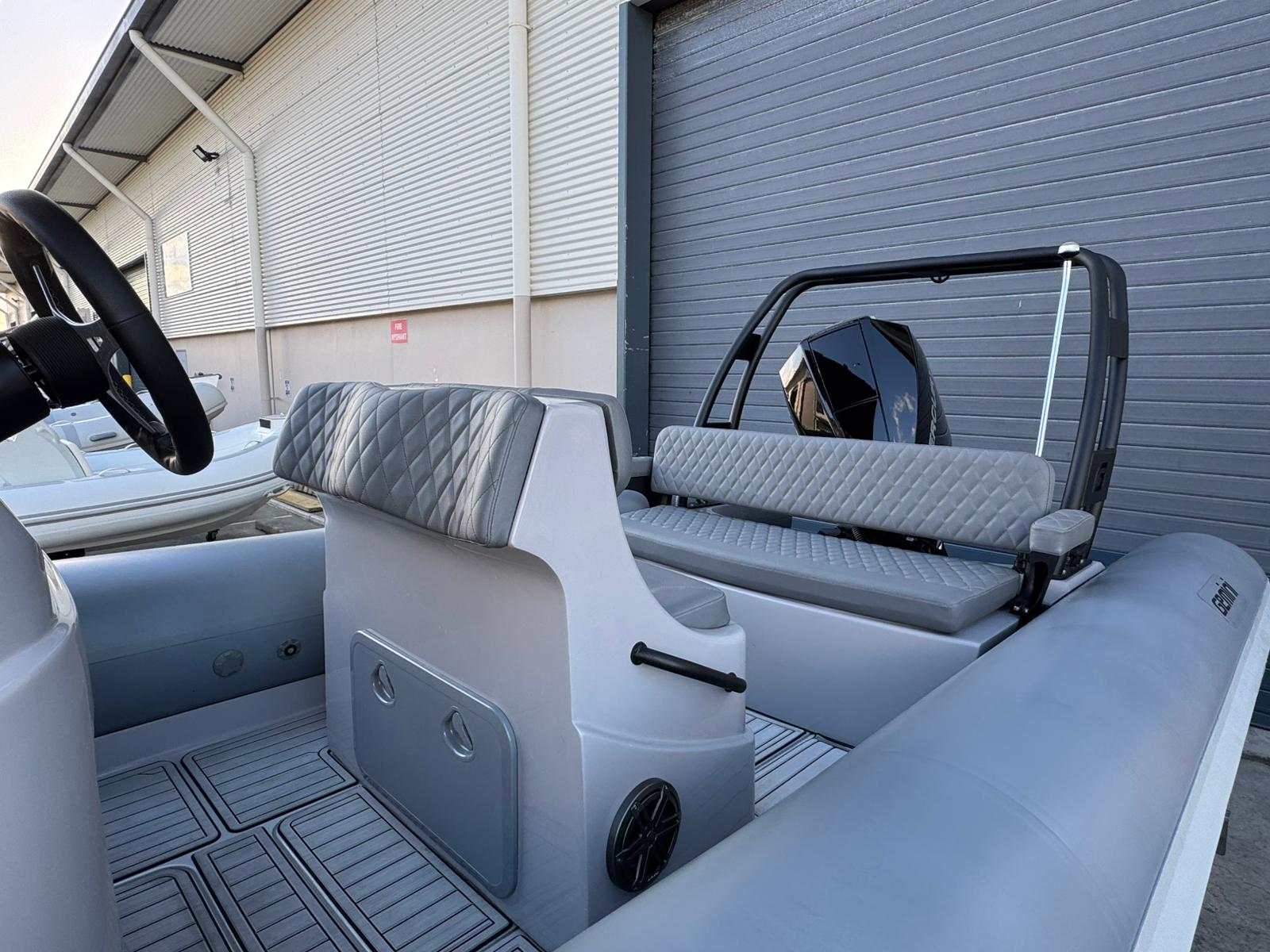 Gemini 650 (Grey)