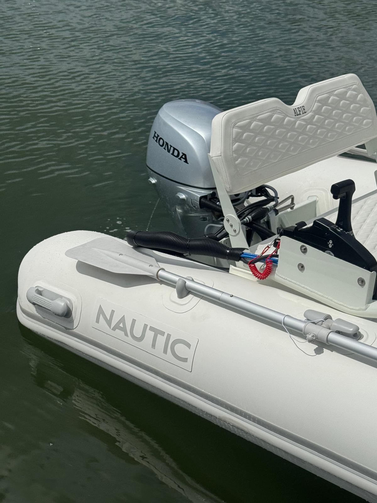 320 Classic Aluminium RIB (Grey)