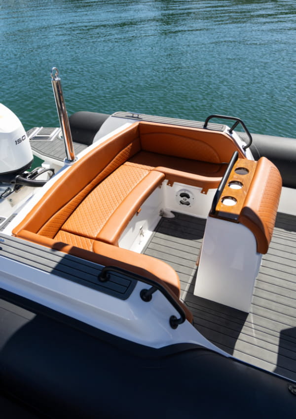 NM 680 Fibreglass RIB